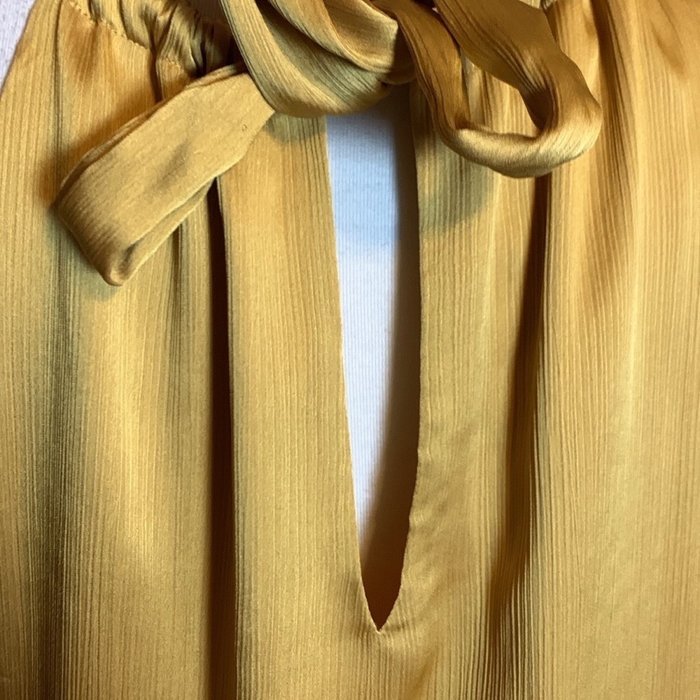 Trina Turk gold halter top with back tie Size Large - Picture 7 of 14